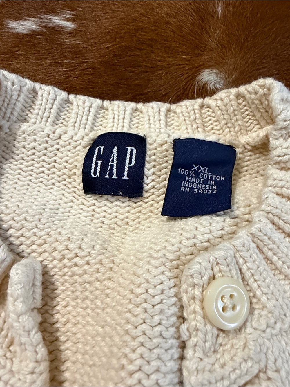 GAP Cream Button-Up Ruffle-Trim Knit Cardigan - Picture 3 of 3